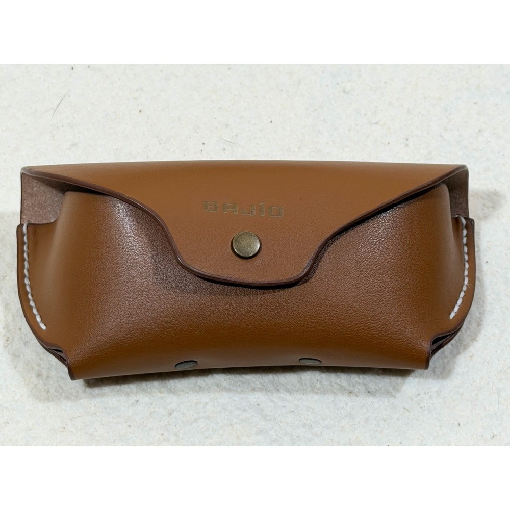 BAUD Cactus Leather Eyeglass Case Brown Sustainable Minimalist Travel Style